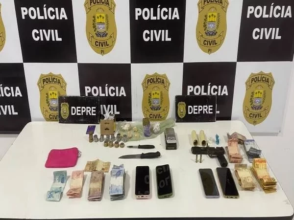 Pol Cia Civil Prende Duas Pessoas Por Tr Fico De Drogas Pol Cia