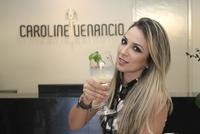 Caroline Venâncio: chic e glam do militarismo