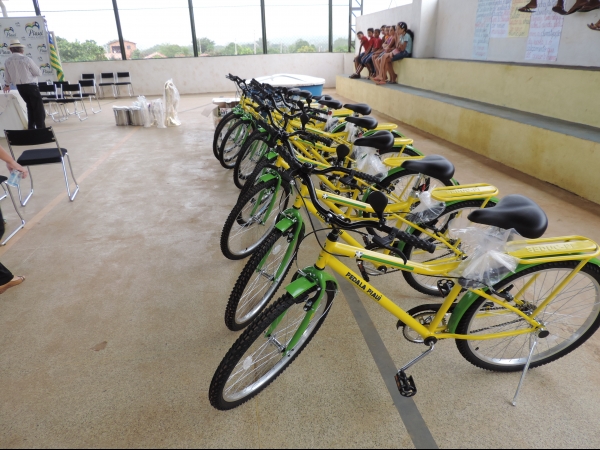 Governador Wilson Martins Inaugura obras de seu governo em Barra D“Alcântara - Imagem 15