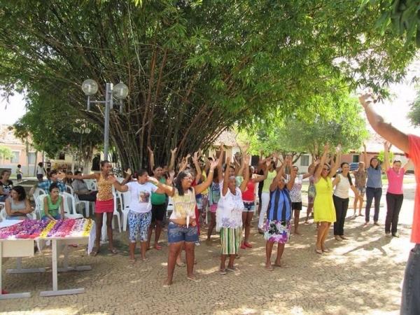 Prefeitura realiza café da manhã em homenagem ao Dia Internacional da Mulher - Imagem 12