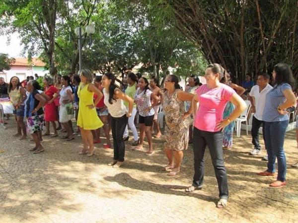 Prefeitura realiza café da manhã em homenagem ao Dia Internacional da Mulher - Imagem 17