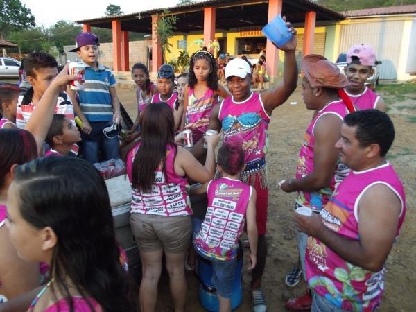 Bloco “Pra Dar o Que Falar” fez a alegria dos foliões de São João da Varjota - Imagem 1