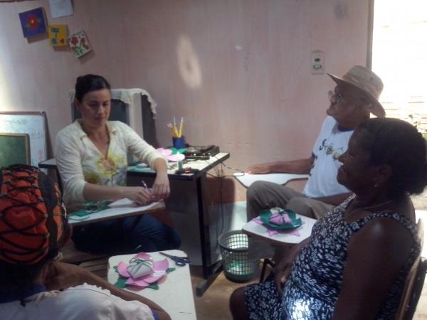 CRAS promove Oficina com o Grupo de Idosos “Conviver” em comemoração ao Dia Internacional da Mulher. - Imagem 4
