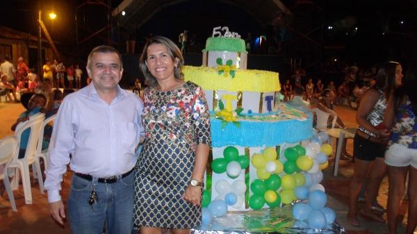 Bolo Comemorativo de 52 Anos - Imagem 9