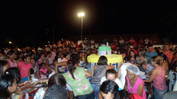 Bolo Comemorativo de 52 Anos - Imagem 59