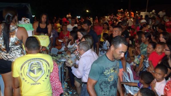 Bolo Comemorativo de 52 Anos - Imagem 62