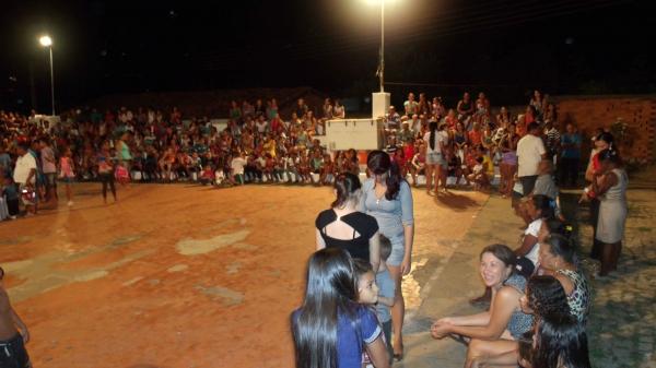 Bolo Comemorativo de 52 Anos - Imagem 22