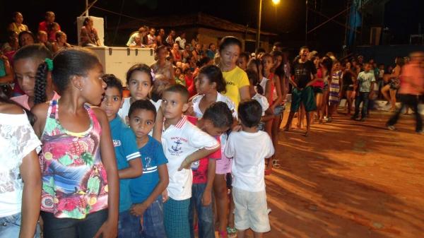 Bolo Comemorativo de 52 Anos - Imagem 38