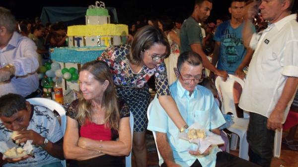 Bolo Comemorativo de 52 Anos - Imagem 43