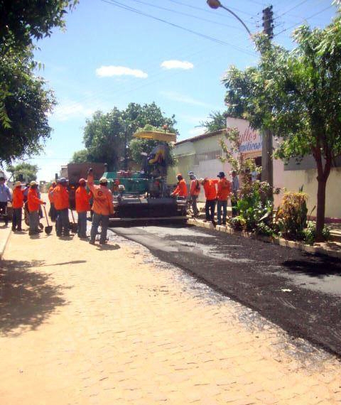 Prefeitura inicia obras de pavimentação asfáltica nas ruas do município - Imagem 2