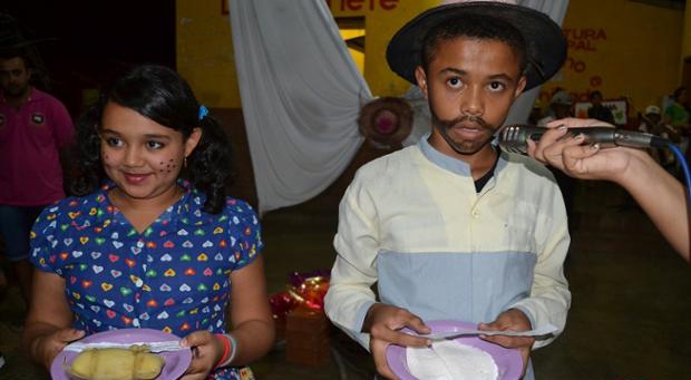 Centro de Referência da Assistência Social realiza grande festa junina - Imagem 13