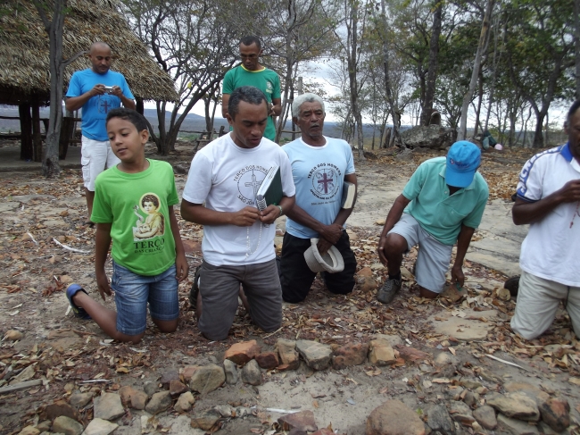 Grupo do terço dos homens de São João da Varjota completa nove anos de fundação - Imagem 36