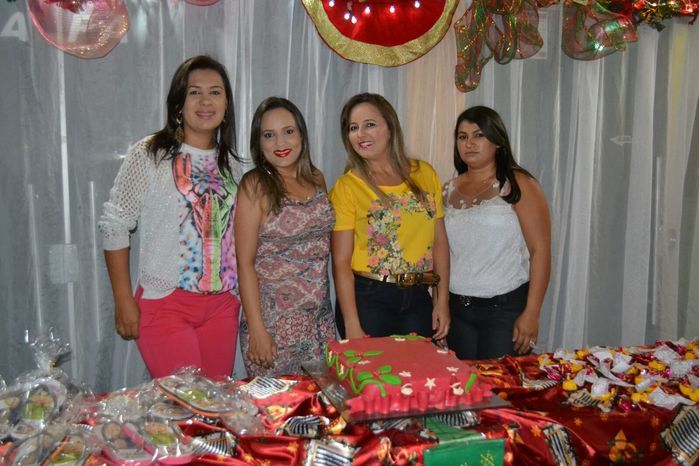 SEMAS e CRAS promovem festa para idosos e encerram as confraternizações 2015 junto aos grupos dos SCFV - Imagem 74
