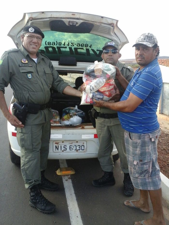 GPM distribui alimentos arrecadado em campanha de natal - Imagem 5