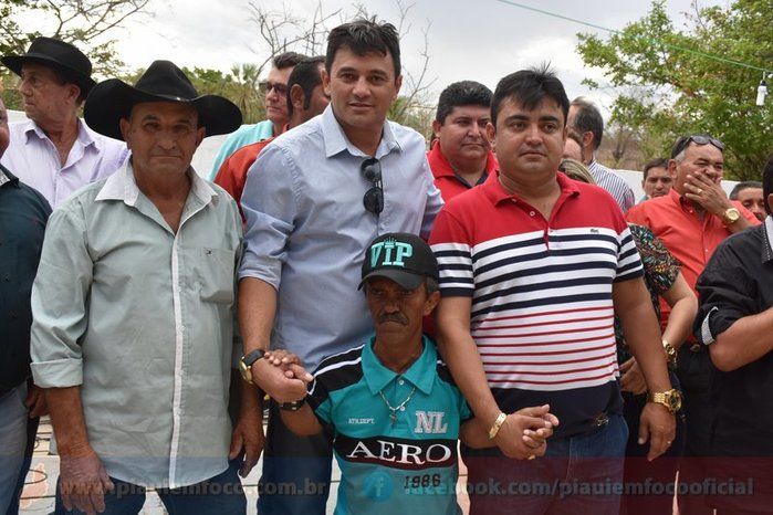 Márcio Alencar entrega ambulância e inaugura estrada em Pocinhos - Imagem 61