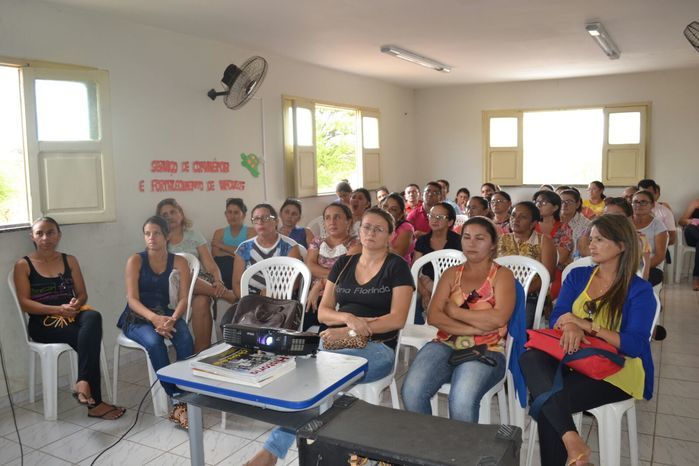 Secretaria de Educação realiza reunião sobre a Base Nacional Comum - Imagem 5