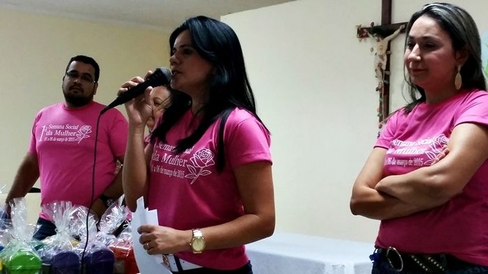 Na sexta-feira 06-03 teve o encerramento da 1ª Semana Social da Mulher com brincadeiras e distribuição de brindes - Imagem 4