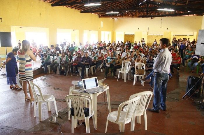 Prefeita Dra. Salete Rêgo efetua pagamento dos funcionários - Imagem 1