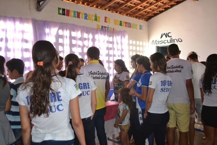 Escola Estadual de Alegrete realiza I Feira de Ciências - Imagem 1