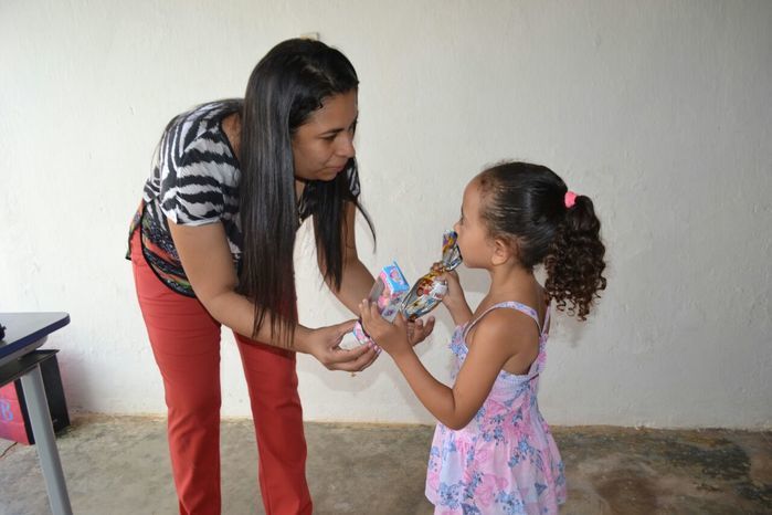 Primeira dama faz entrega de ovos da páscoa em zona rural - Imagem 21