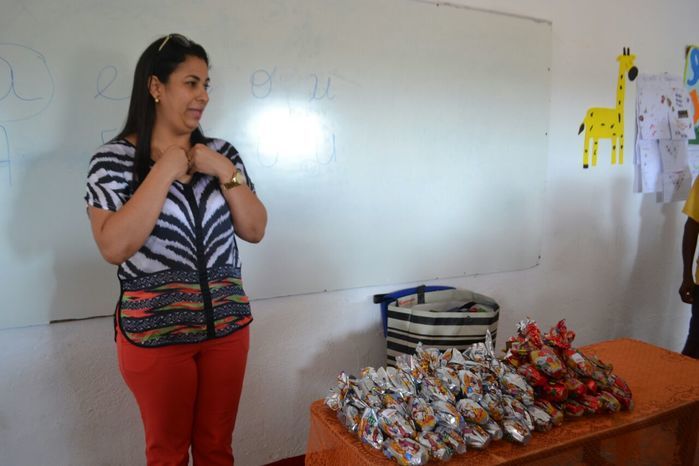 Primeira dama faz entrega de ovos da páscoa em zona rural - Imagem 1