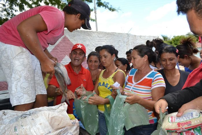 Prefeitura de Alegrete distribui peixes para a população - Imagem 18