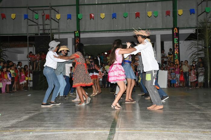 Prefeitura de Alegrete realiza com sucesso o III Arraiá da Alegria - Imagem 40