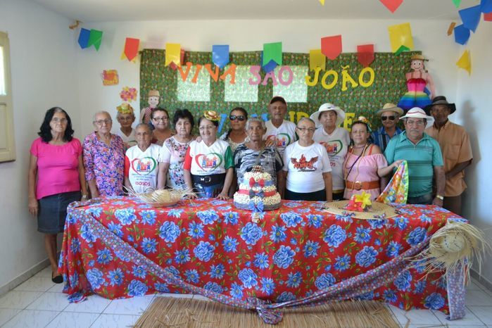 CRAS realiza festa junina para idosos do grupo Viva Idade - Imagem 2