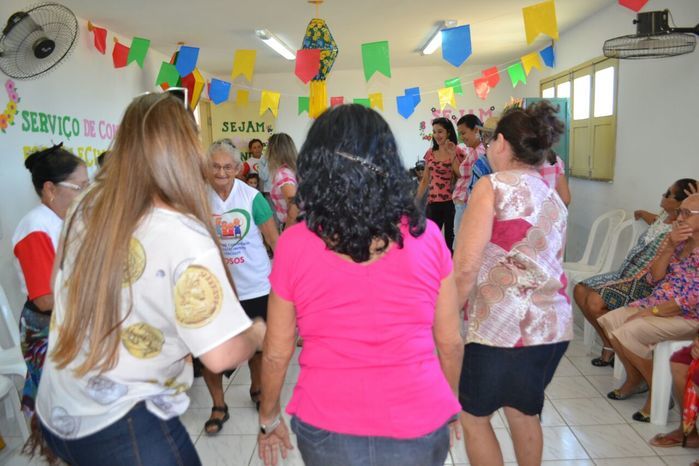 CRAS realiza festa junina para idosos do grupo Viva Idade - Imagem 42