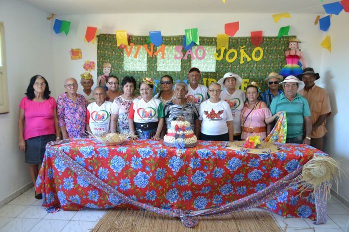 CRAS realiza festa junina para idosos do grupo Viva Idade - Imagem 64