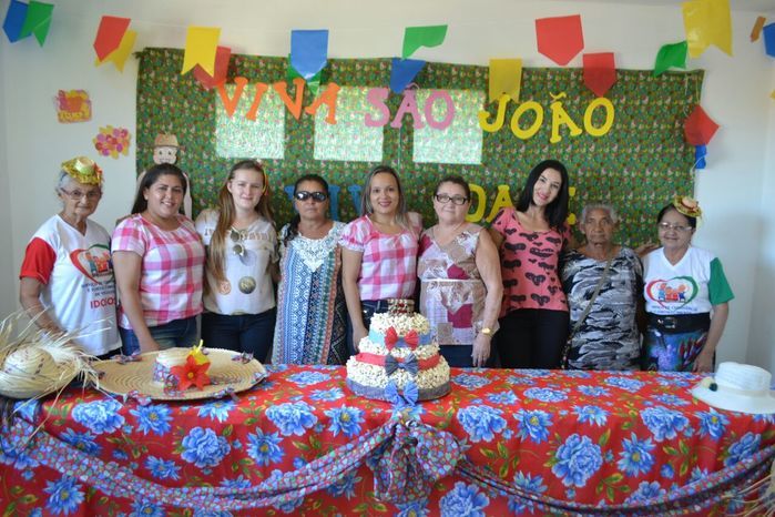 CRAS realiza festa junina para idosos do grupo Viva Idade - Imagem 12