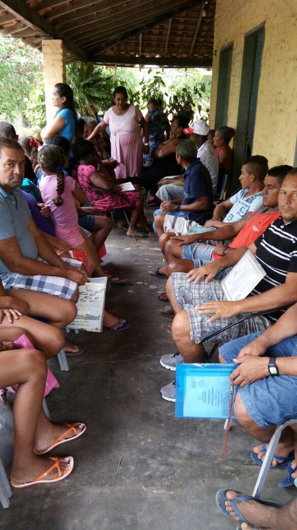 Centenas de pessoas participal do Mutirão do RG (Crédito: Gilson Moura)