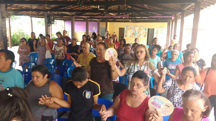 Aristeu Carvalho (Crédito: Público Feminino no momento da oração)