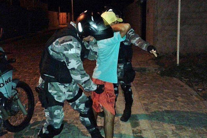 Ex-presidiário foge da PM e é preso com cocaína no litoral do Piauí - Imagem 1