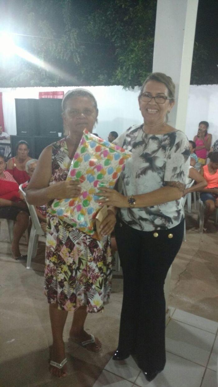 CRAS Comemora o Dia das Mães Com Famílias Beneficiadas - Imagem 44