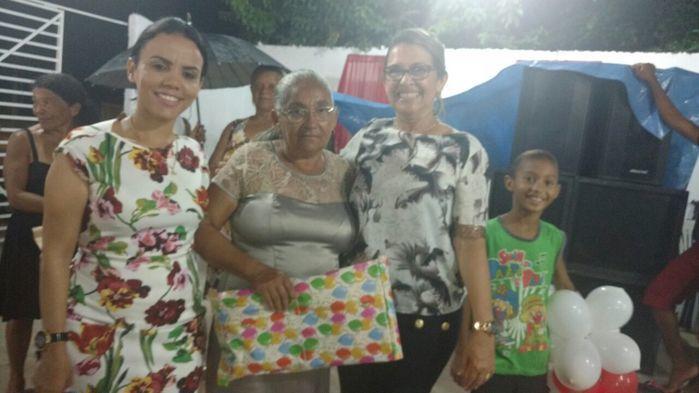 CRAS Comemora o Dia das Mães Com Famílias Beneficiadas - Imagem 30