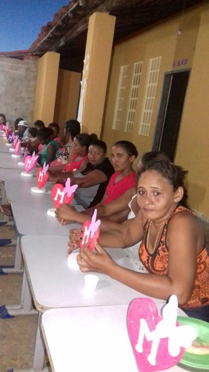 Alunos e professores promoveram belíssima festa para mães - Imagem 16