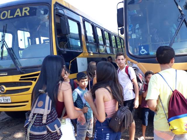 Scretaria de Assistência social de Dom Expedito Lopes promove confraternização para crianças e adolescentes. - Imagem 23