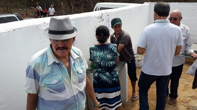 Dia de Finados em DEL – Visitantes foram surpreendidos nos cemitérios com organização, limpeza e missa. - Imagem 125