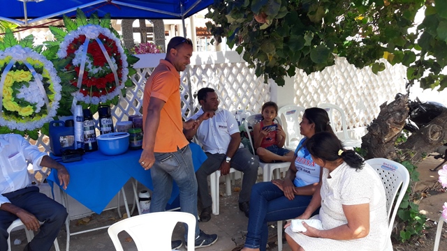 Dia de Finados em DEL – Visitantes foram surpreendidos nos cemitérios com organização, limpeza e missa. - Imagem 144