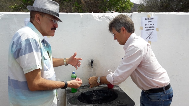 Dia de Finados em DEL – Visitantes foram surpreendidos nos cemitérios com organização, limpeza e missa. - Imagem 134