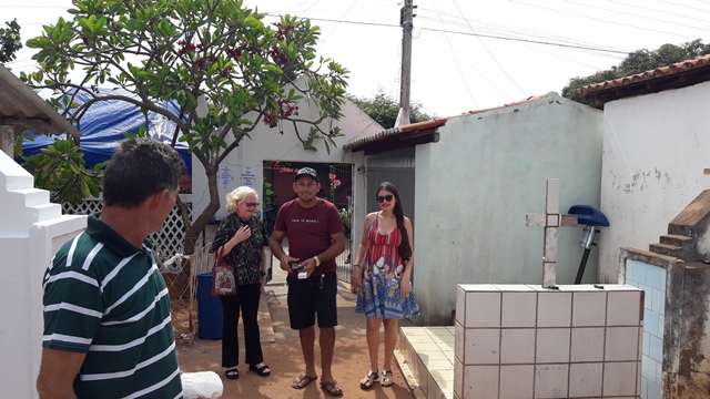 Dia de Finados em DEL – Visitantes foram surpreendidos nos cemitérios com organização, limpeza e missa. - Imagem 33