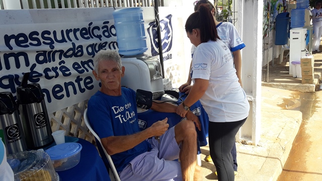 Dia de Finados em DEL – Visitantes foram surpreendidos nos cemitérios com organização, limpeza e missa. - Imagem 82