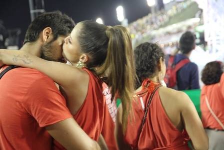 Rodrigo Simas e Agatha Moreira