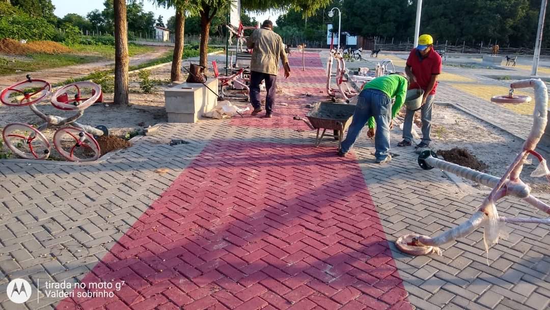 A praça é nossa em Monsenhor Gil. Comunidade Bom Lugar ganha uma das 09 praças em execução - Imagem 4