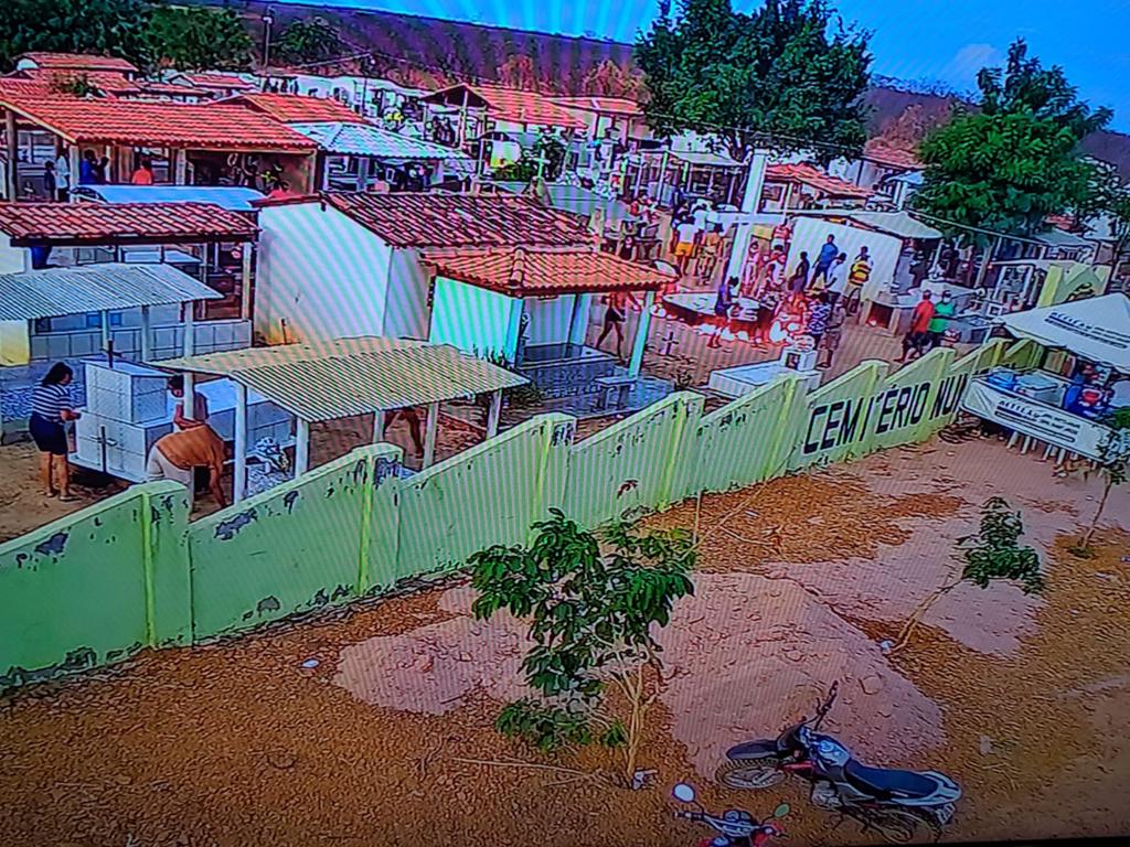 Prefeitura de Pimenteiras preparou cemitérios para o “Dia de Finados” - Imagem 6