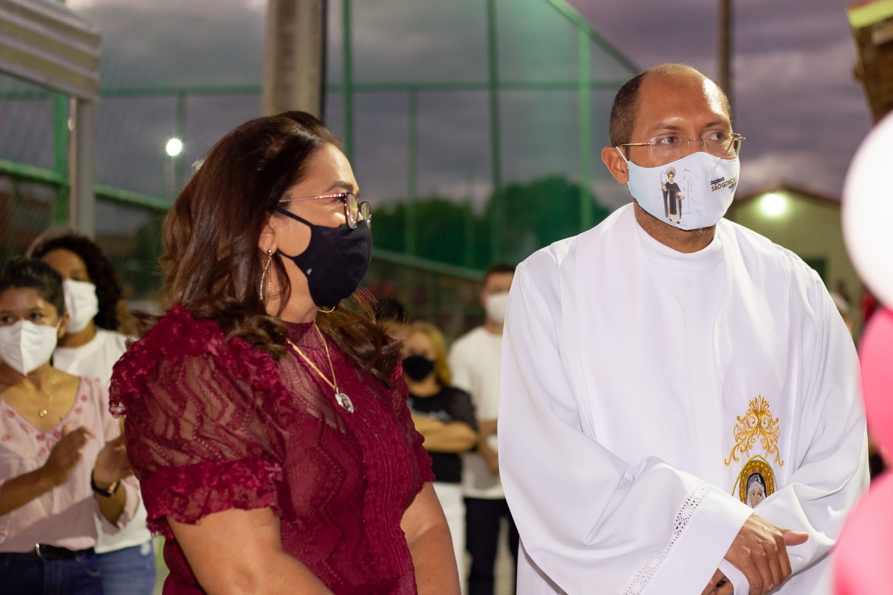 Prefeita Lúcia Lacerda inaugura Complexo Esportivo e Cultural - Imagem 1