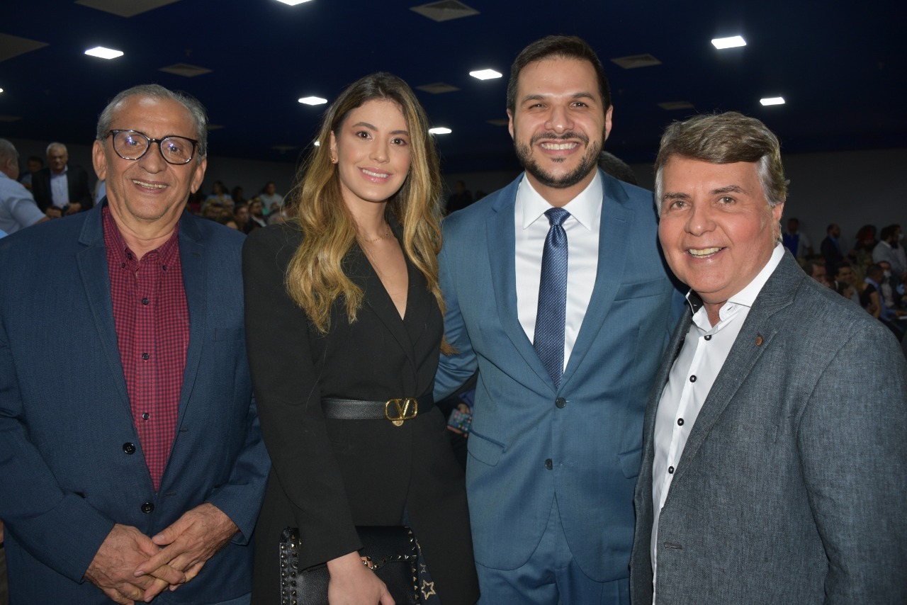 Prefeito João Luiz e presidente da AMPAR participa de posse em Teresina - Imagem 4