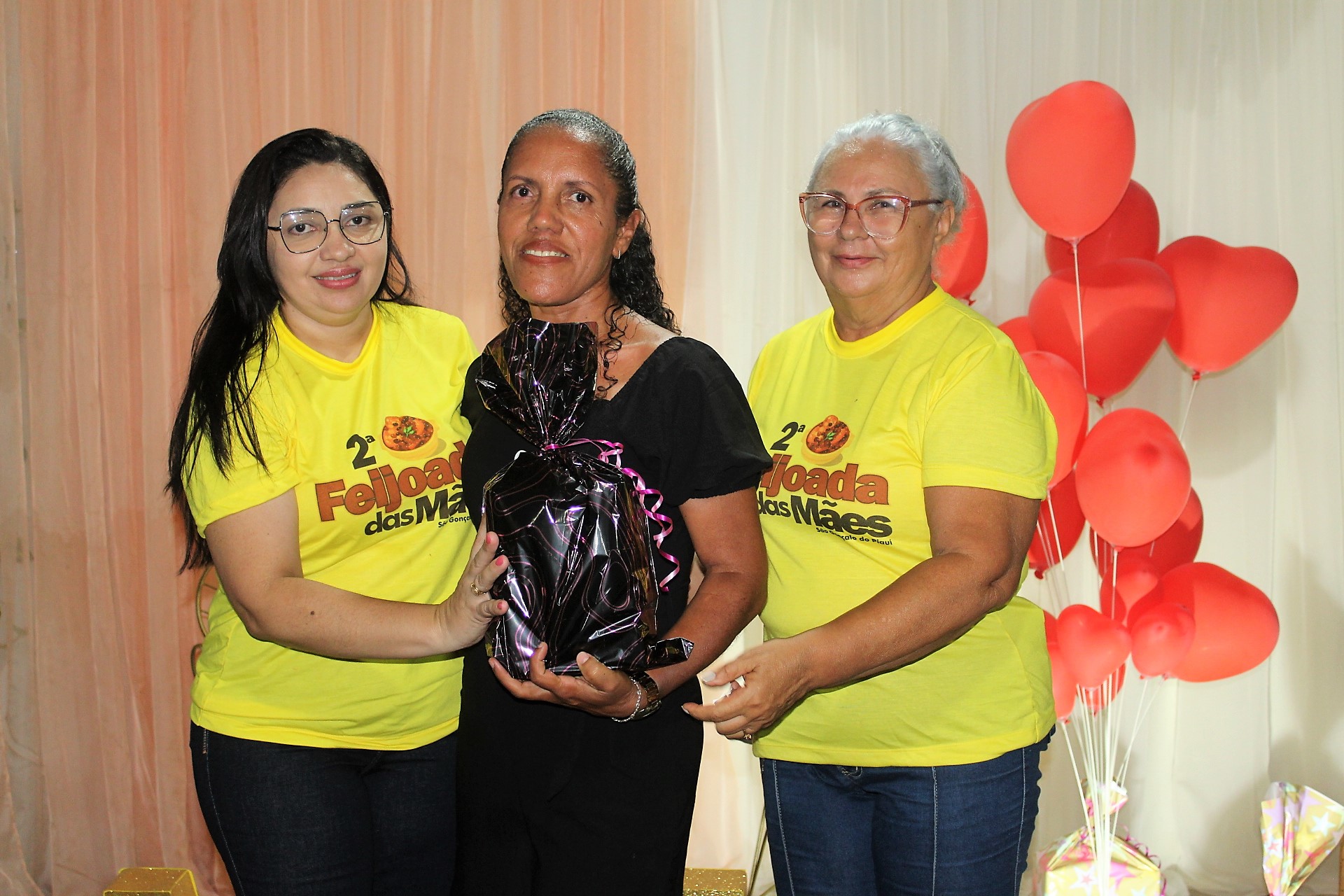 Mulheres São-gonçalenses são homenageadas na 2ª edição da Feijoada das Mães - Imagem 20
