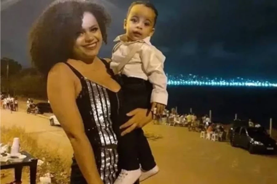 Corpo de mãe que decapitou o filho é desenterrado e queimado em Pernambuco; VÍDEO!